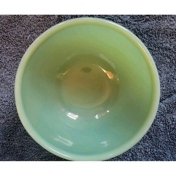 Fire King Jadite Beaded Edge Mixing Bowl 6"  Excellent Condition - Picture 4 of 4